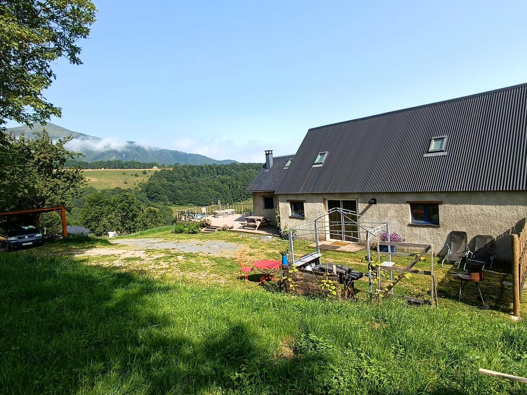 Le Panoramique Villa Campan Exterior photo
